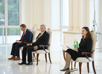 Prezident İlham Əliyev Avropa İttifaqının ölkəmizdəki nümayəndəliyinin yeni təyin olunmuş rəhbərinin etimadnaməsini qəbul edib