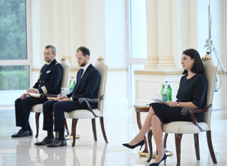 Prezident İlham Əliyev Fransanın ölkəmizdə yeni təyin olunmuş səfirinin etimadnaməsini qəbul edib