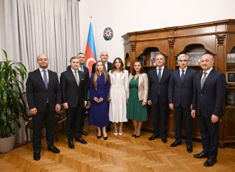 Birinci vitse-prezident Mehriban Əliyeva Azərbaycanın Müqəddəs Taxt-Tacdakı səfirliyinin inzibati ofisinin açılışında iştirak edib