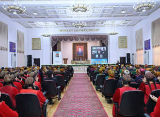 Beynəlxalq elmi konfrans çərçivəsində Türk Mədəniyyəti və İrsi Fondu tərəfindən buraxılan Məxdumqulu Fəraqinin “Aşiq Olmuşam” kitabının təqdimat mərasimi keçirilib