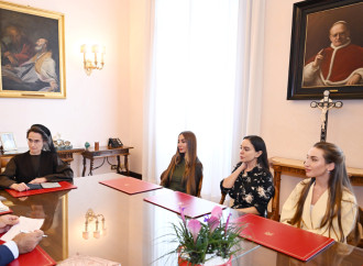 Birinci vitse-prezident Mehriban Əliyevanın Vatikan şəhər-dövlətinin qubernatorluğunun prezidenti ilə görüşü olub