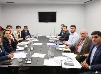 Azərbaycan və Ermənistan vətəndaş cəmiyyətləri nümayəndələrinin Yerevanda ikitərəfli dəyirmi masası baş tutub