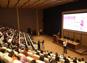Yeni Klinikada “Çəhrayı lent” adlı maarifləndirmə seminarı baş tutub