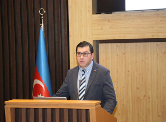 Yeni Klinikada “Çəhrayı lent” adlı maarifləndirmə seminarı baş tutub