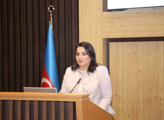 Yeni Klinikada “Çəhrayı lent” adlı maarifləndirmə seminarı baş tutub