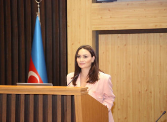 Yeni Klinikada “Çəhrayı lent” adlı maarifləndirmə seminarı baş tutub