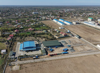 Prezident İlham Əliyev Sabirabadda pambıq emalı zavodunun fəaliyyəti ilə tanış olub