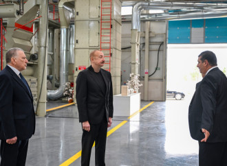 Prezident İlham Əliyev Sabirabadda pambıq emalı zavodunun fəaliyyəti ilə tanış olub