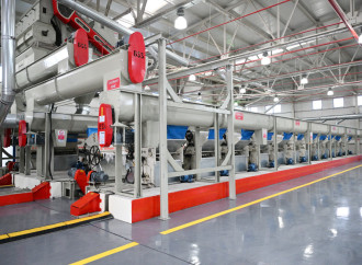 Prezident İlham Əliyev Sabirabadda pambıq emalı zavodunun fəaliyyəti ilə tanış olub