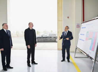 Prezident İlham Əliyev Sabirabadda aqrokimyəvi vasitələrin istehsalı müəssisəsinin fəaliyyəti ilə tanış olub