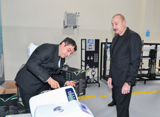 Prezident İlham Əliyev Sabirabadda su filtrlərinin istehsalı müəssisəsinin fəaliyyəti ilə tanış olub