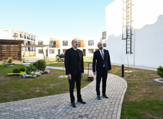 Prezident İlham Əliyev Zəngilan şəhərində 104 mənzilli yaşayış kompleksində görülmüş işlərlə tanış olub