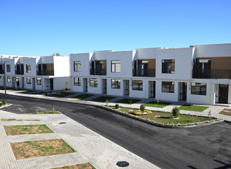 Prezident İlham Əliyev Zəngilan şəhərində 104 mənzilli yaşayış kompleksində görülmüş işlərlə tanış olub