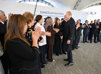 Prezident İlham Əliyev Zəngilanın Məmmədbəyli və Ağalı kəndlərinin sakinlərinə mənzillərin açarlarını təqdim edib