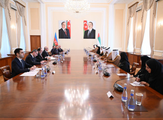 Baş nazir Əli Əsədov BƏƏ-nin Federal Milli Şurasının sədri ilə görüşüb