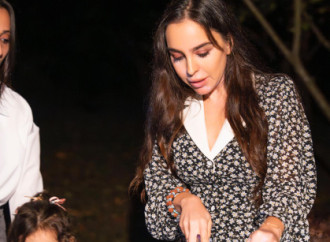 Heydər Əliyev Fondunun vitse-prezidenti Leyla Əliyeva Qəbələdə “Gənc arıçı” layihəsinin iştirakçısı ilə görüşüb