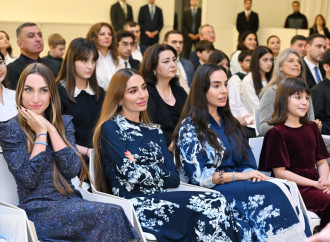 Heydər Əliyev Fondunun dəstəyi ilə alınan musiqi alətlərinin təqdimatı olub