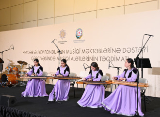 Heydər Əliyev Fondunun dəstəyi ilə alınan musiqi alətlərinin təqdimatı olub