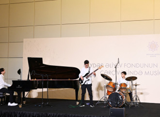 Heydər Əliyev Fondunun dəstəyi ilə alınan musiqi alətlərinin təqdimatı olub