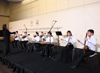 Heydər Əliyev Fondunun dəstəyi ilə alınan musiqi alətlərinin təqdimatı olub