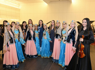 Heydər Əliyev Fondunun dəstəyi ilə alınan musiqi alətlərinin təqdimatı olub