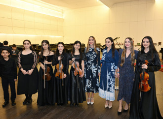 Heydər Əliyev Fondunun dəstəyi ilə alınan musiqi alətlərinin təqdimatı olub