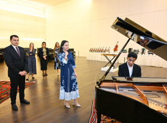 Heydər Əliyev Fondunun dəstəyi ilə alınan musiqi alətlərinin təqdimatı olub