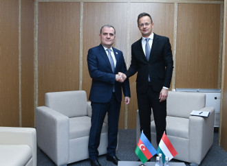 Ceyhun Bayramov Peter Siyarto ilə görüşüb