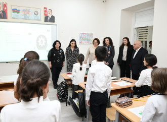 Heydər Əliyev Fondunun vitse-prezidenti Leyla Əliyeva Bülbül adına Orta İxtisas Musiqi Məktəbində olub