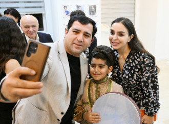 Heydər Əliyev Fondunun vitse-prezidenti Leyla Əliyeva Bülbül adına Orta İxtisas Musiqi Məktəbində olub