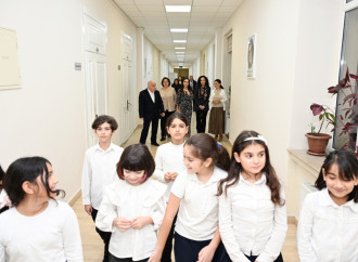 Heydər Əliyev Fondunun vitse-prezidenti Leyla Əliyeva Bülbül adına Orta İxtisas Musiqi Məktəbində olub