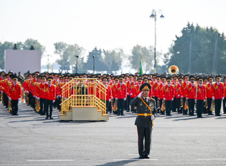Prezident İlham Əliyev, birinci xanım Mehriban Əliyeva, Türkiyə Prezidenti Rəcəb Tayyib Ərdoğan, Pakistan Baş naziri Məhəmməd Şahbaz Şərif hərbi paradda iştirak edirlər
