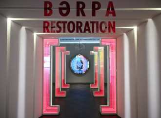 Prezident İlham Əliyev və Birinci xanım Mehriban Əliyeva Bakıda Zəfər abidəsini ziyarət edib və Zəfər muzeyinin açılışında iştirak ediblər