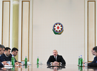 Prezident İlham Əliyev Naxçıvanda Prezidentin yeni səlahiyyətli nümayəndəsini və bir sıra rayonların icra hakimiyyətlərinə təyin olunan başçıları qəbul edib