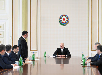 Prezident İlham Əliyev Naxçıvanda Prezidentin yeni səlahiyyətli nümayəndəsini və bir sıra rayonların icra hakimiyyətlərinə təyin olunan başçıları qəbul edib