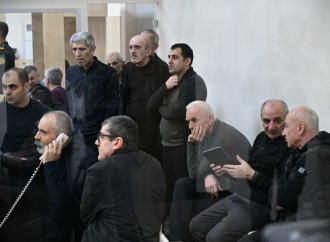 Ermənistan vətəndaşlarının məhkəməsində təqsirləndirilən şəxslərin cəzalandırılmasına dair prokurorların təklifləri səsləndirilib