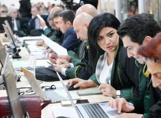 Ermənistan vətəndaşlarının məhkəməsində təqsirləndirilən şəxslərin cəzalandırılmasına dair prokurorların təklifləri səsləndirilib