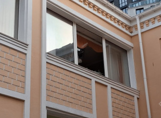 Kiyevə raket hücumu zamanı Azərbaycanın Ukraynadakı səfirliyinə ciddi ziyan dəyib, yaralanan yoxdur