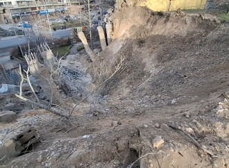 Kiyevə raket hücumu zamanı Azərbaycanın Ukraynadakı səfirliyinə ciddi ziyan dəyib, yaralanan yoxdur