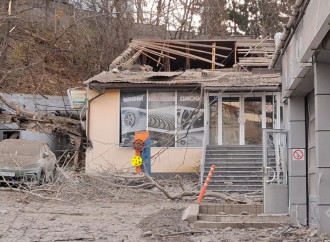 Kiyevə raket hücumu zamanı Azərbaycanın Ukraynadakı səfirliyinə ciddi ziyan dəyib, yaralanan yoxdur