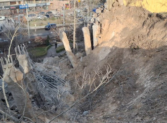 Kiyevə raket hücumu zamanı Azərbaycanın Ukraynadakı səfirliyinə ciddi ziyan dəyib, yaralanan yoxdur