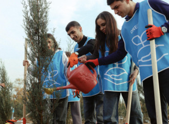 Heydər Əliyev Fondunun vitse-prezidenti Leyla Əliyeva Mingəçevirdə ekoloji aksiyalarda iştirak edib
