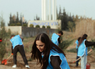 Heydər Əliyev Fondunun vitse-prezidenti Leyla Əliyeva Mingəçevirdə ekoloji aksiyalarda iştirak edib