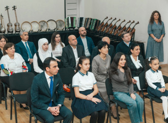 Leyla Əliyeva Mingəçevirdə şəhid ailəsini ziyarət edib, bir sıra sosial müəssisələrlə tanış olub