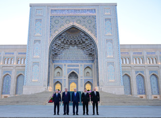 Prezident İlham Əliyev Daşkənddə İslam Sivilizasiyası Mərkəzi ilə tanış olub