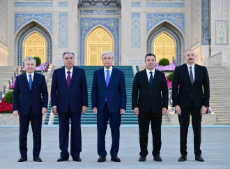 Prezident İlham Əliyev Daşkənddə İslam Sivilizasiyası Mərkəzi ilə tanış olub