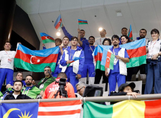 Azərbaycanın idman tarixində ilk deflimpiya medalı