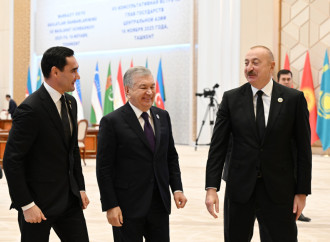 Prezident İlham Əliyev Mərkəzi Asiya Dövlət Başçılarının 7-ci Məşvərət Görüşünün iclasında çıxış edib (YENİLƏNİB-2) (FOTO)