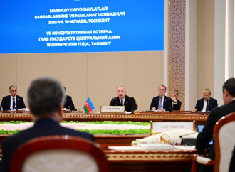 Prezident İlham Əliyev Mərkəzi Asiya Dövlət Başçılarının 7-ci Məşvərət Görüşünün iclasında çıxış edib (YENİLƏNİB-2) (FOTO)