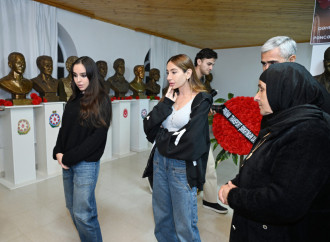 Leyla Əliyeva və Arzu Əliyeva Astarada Pəncəli Teymurovun ailəsini ziyarət ediblər